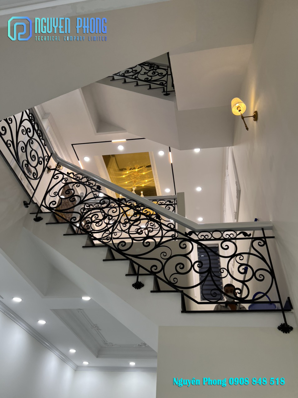 stairs-railing-design-iron-staircase-railing-balustrades-handrails-for housing-villa-3.jpg